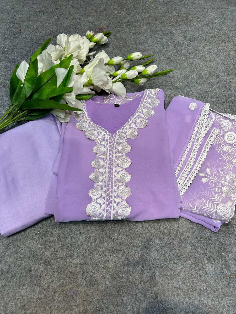 FASHIONABLE GEORGETTE EITH CUT WORK TOP BOTTOM WITH DUPATTA LAVENDER ...